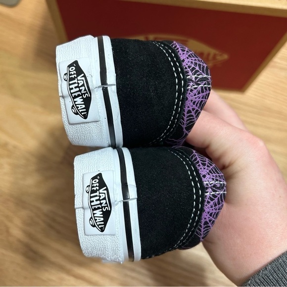 Vans Glow in the Dark Spider Web Sneakers Shoes NEW  Sz 11 Youth Kids Toddler - Picture 4 of 7